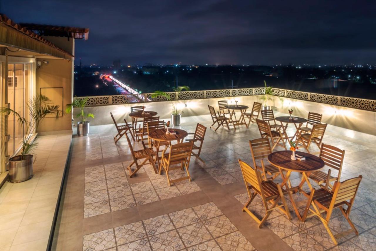 Hotel One Garden Town, Lahore Bagian luar foto